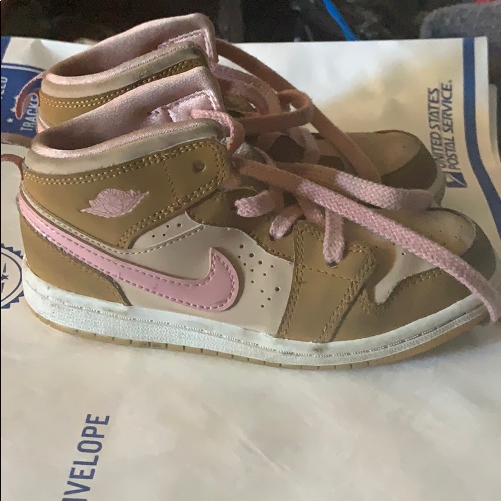 Lola bunny Jordan’s